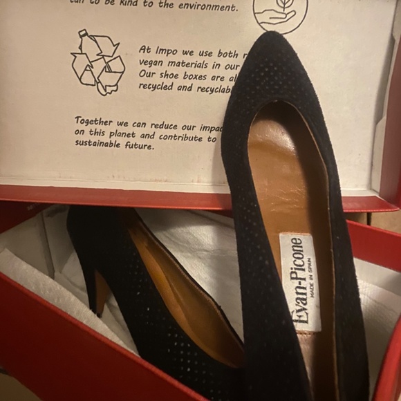 Black Kitten Heels - Picture 2 of 3